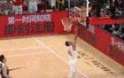 一图流|中国男篮又献名场面，快攻上篮打铁